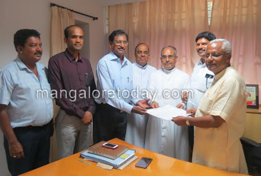 Karnataka region submitted a memorandum to MLA JR Lobo 1